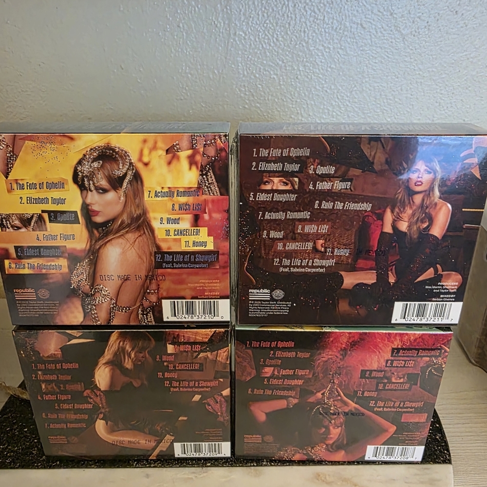 Deluxe CDs The Life Of A Showgirl Variants X4 Taylor Swift - Picture 3 of 4